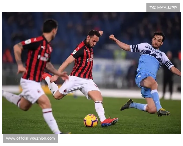 萨索洛0-0平卡利亚里，双方门将屡献神扑互交白卷