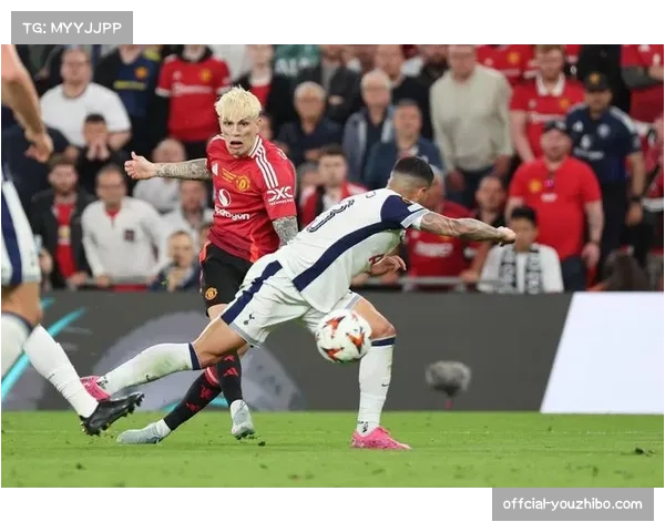 通讯：那不勒斯欧冠出局，球迷将失利归咎于屡次浪费定位球机会